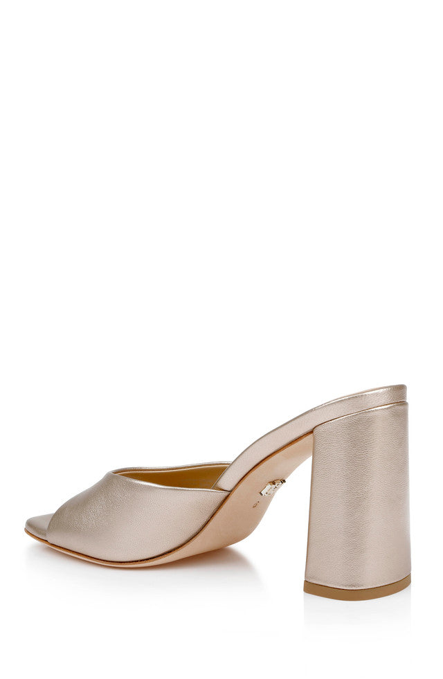 Badgley Mishcka Cadence Mule