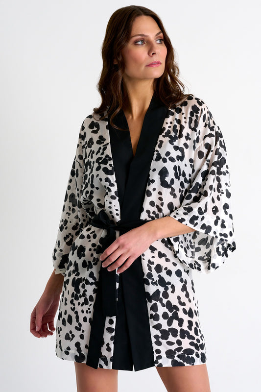 Shan Leo Short Kimono