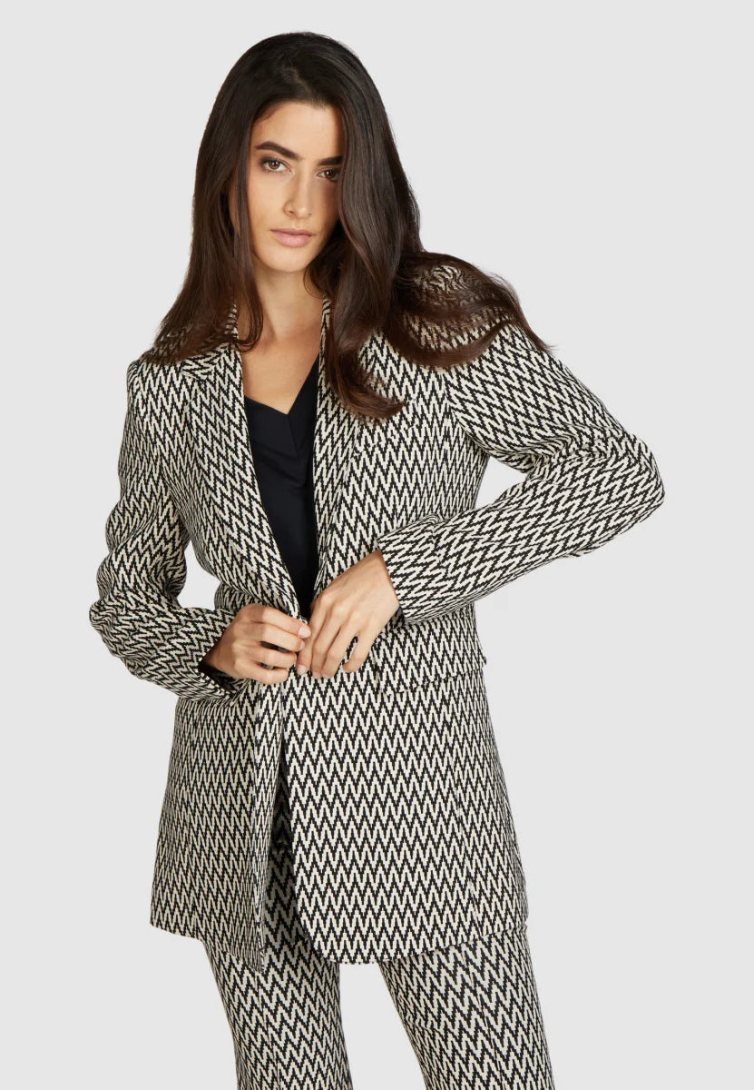 Marc Aurel Long Zig Zag Blazer