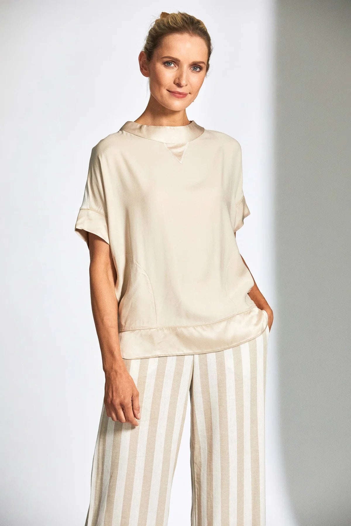 Peruzzi Satin Front Top