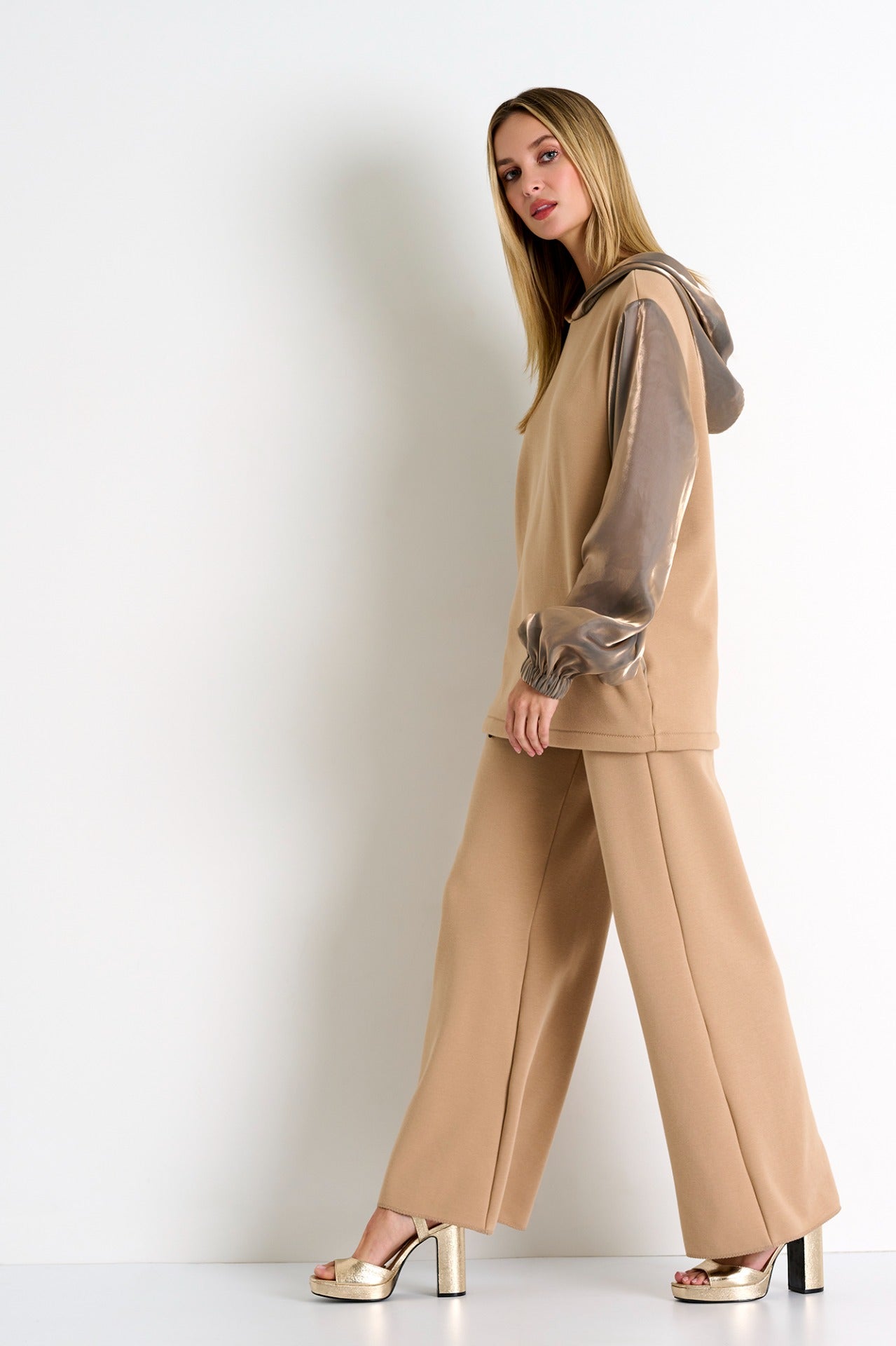 Shan Hooded Sweatshirt