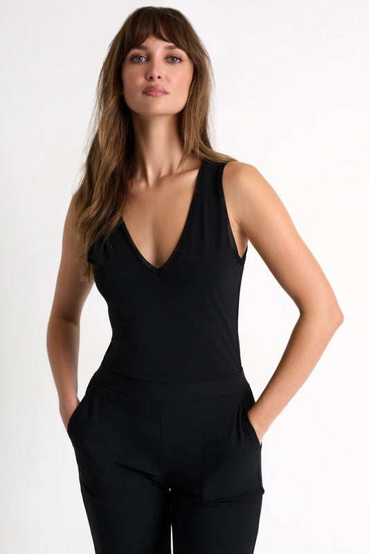 Shan V-Neck Cami