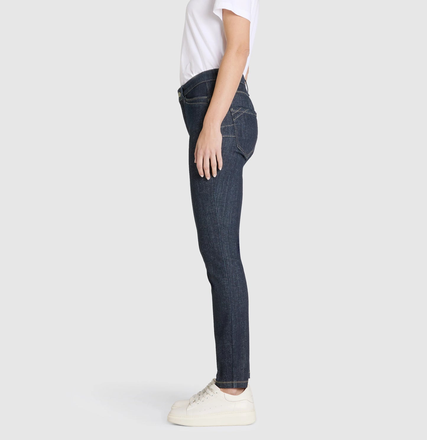 MAC Skinny Shape Jean
